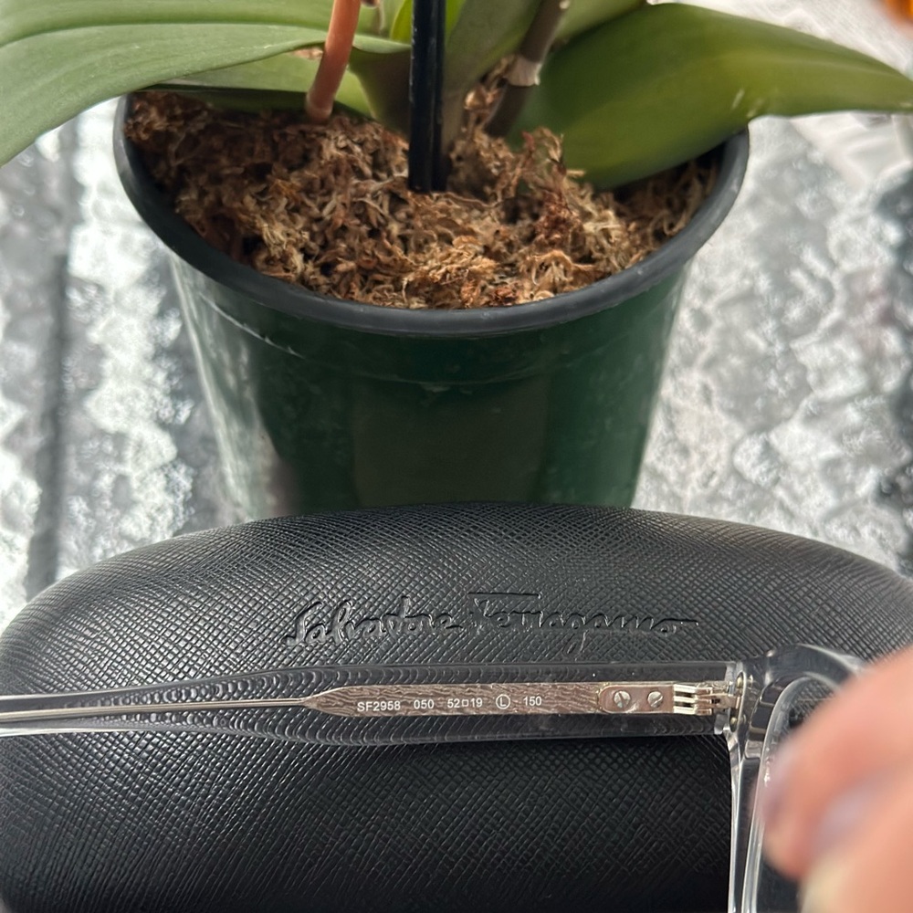 Salvatore Ferragamo Gray and Black Glasses new RX clear - Picture 5 of 5